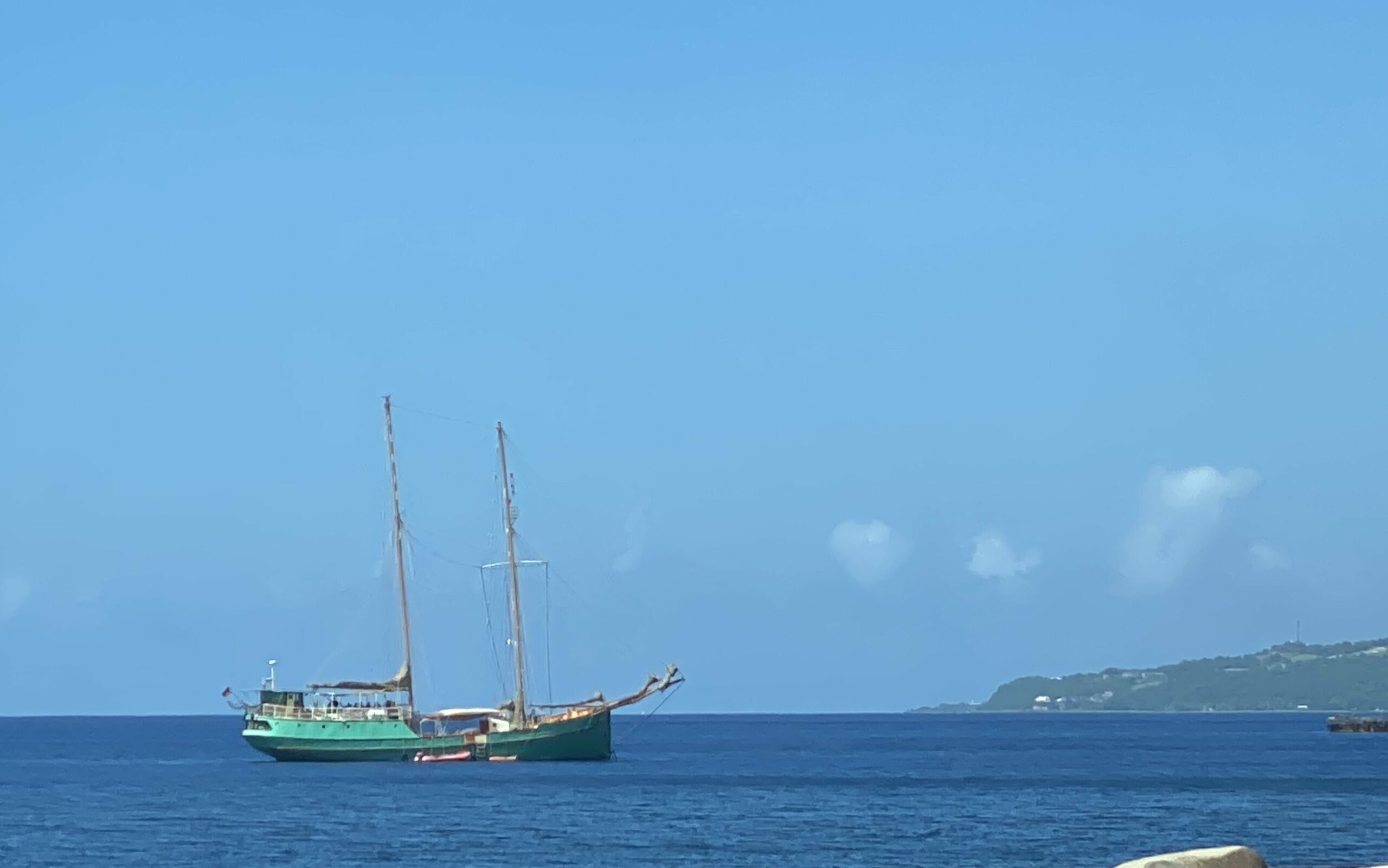 Le 31/10/2023, une goélette près de Saint-Pierre